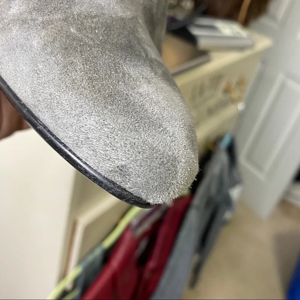 VANELI grey suede, ankle booties